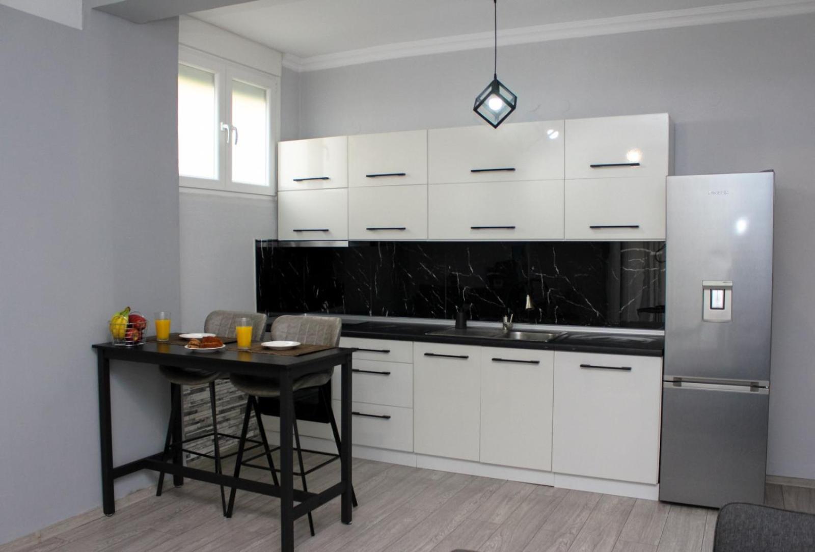 Johnny'S Apartment Kavála ภายนอก รูปภาพ